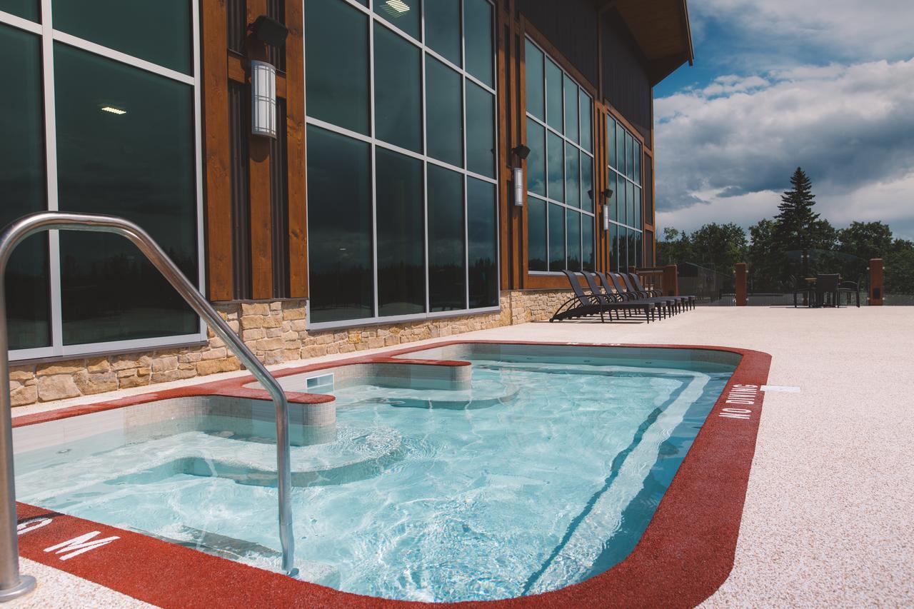 Elkhorn Resort, Spa, And Conference Centre Wasagaming Dış mekan fotoğraf